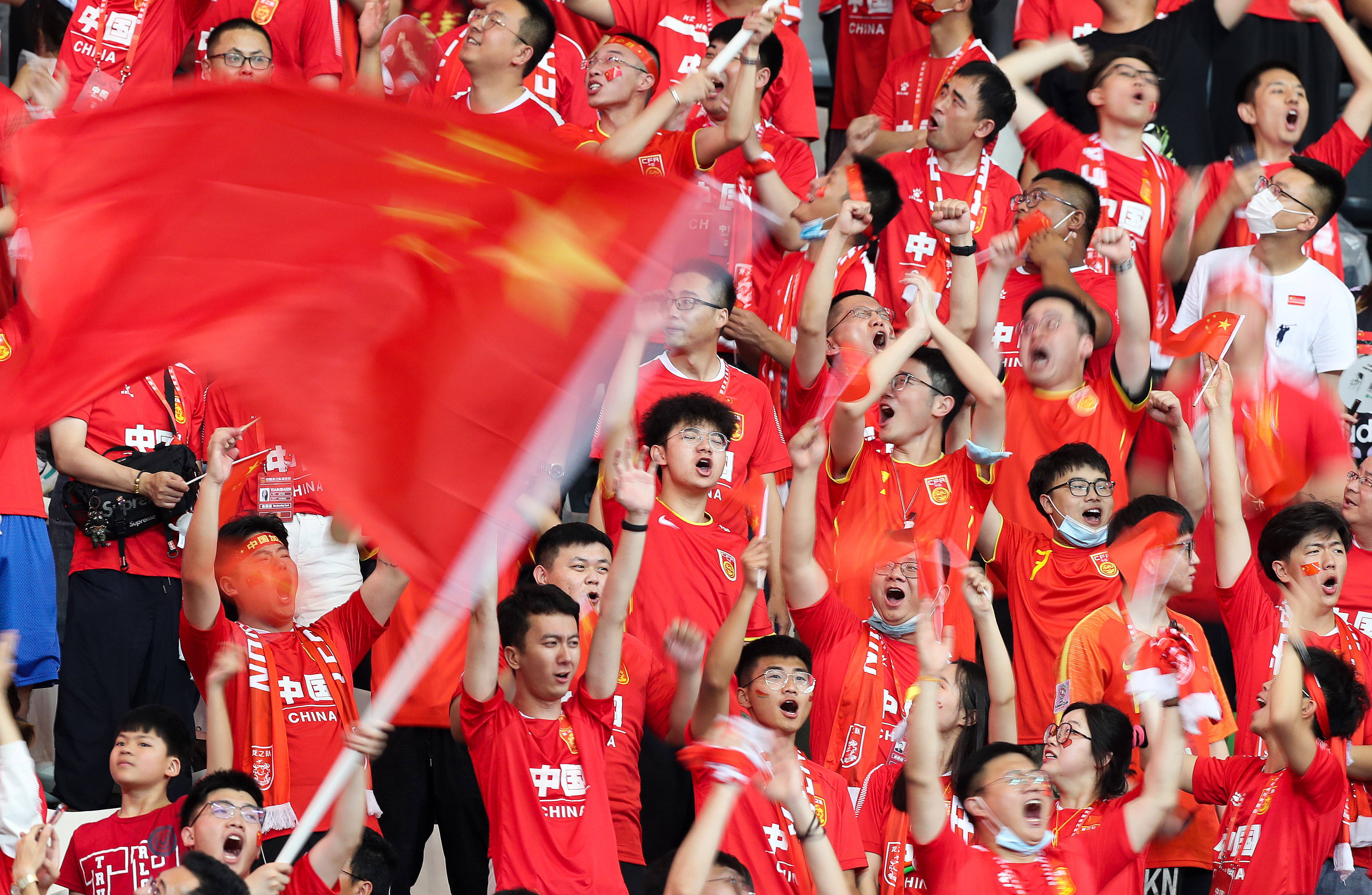 亚洲国际足球赛中中国队大获全胜