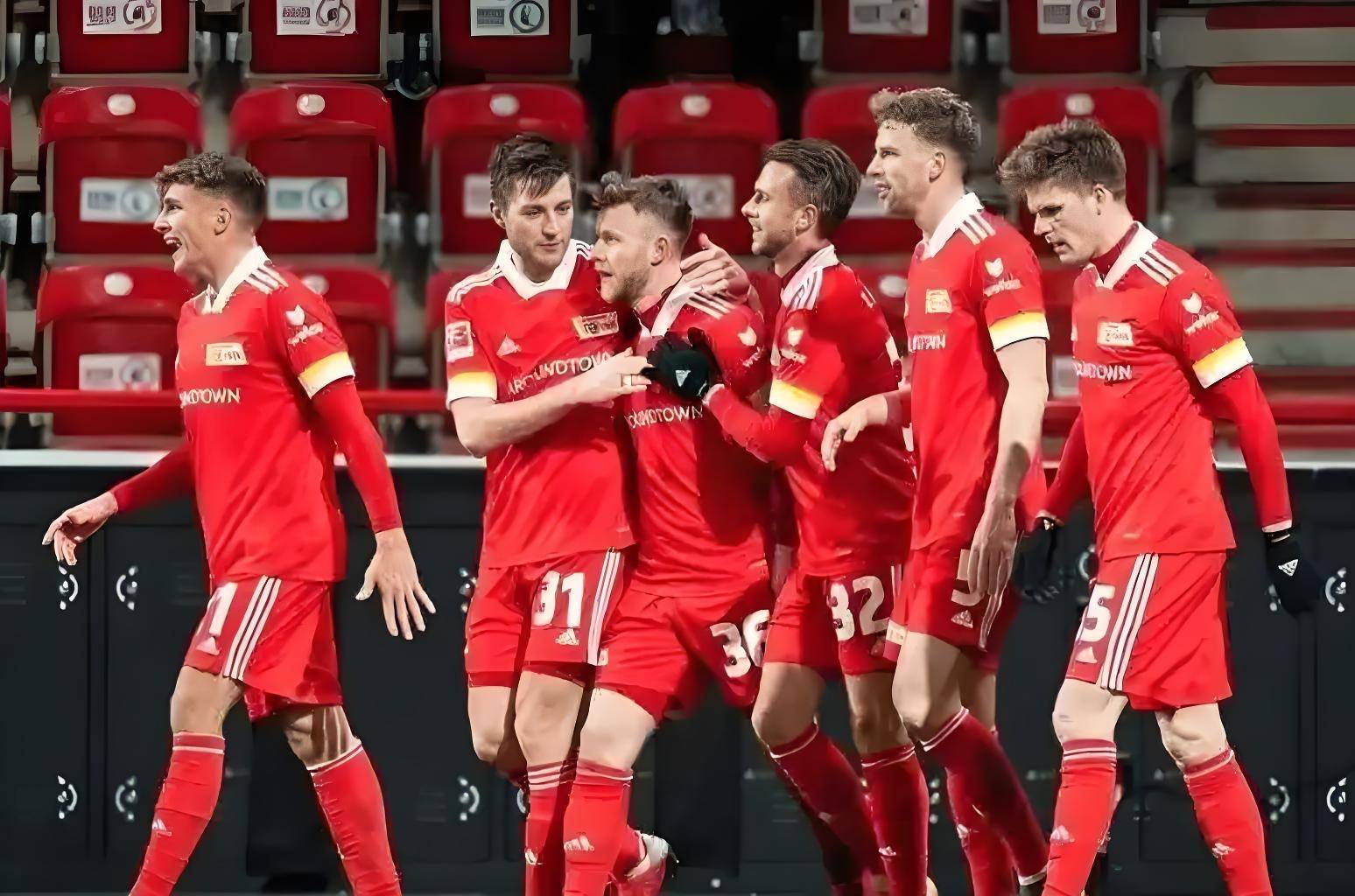 多特蒙德遭沃尔夫斯堡绝杀，德甲争冠形势严峻