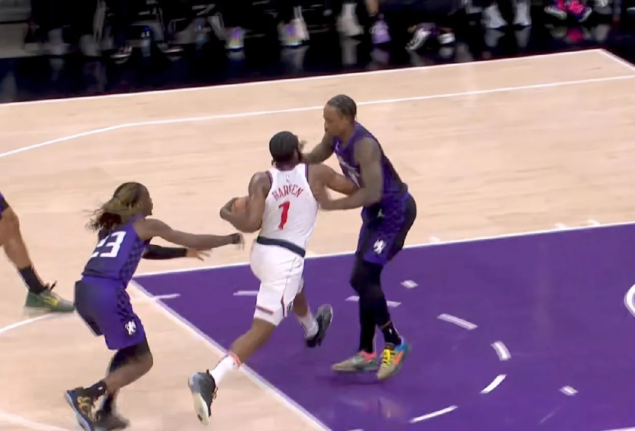 掘金主场不敌独行侠，遭遇两连败